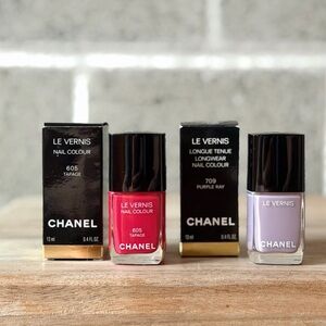 CHANEL Le Vernis Press-On Nails in Tapage Red & Purple Ray Lilac